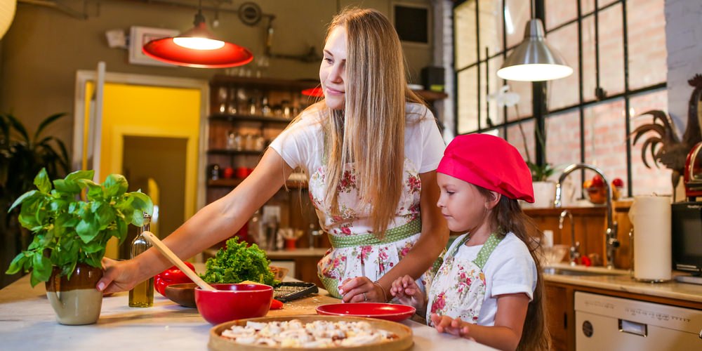 School fundraising ideas - host a cooking class