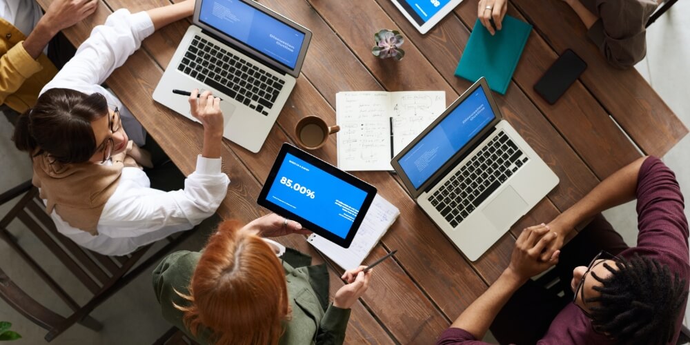 Major gift fundraising: Identify connections with potential major gift donors 