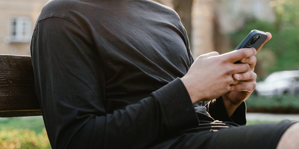 Advantages of hosted forms on mobile devices