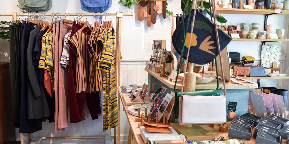 Community service ideas - Organize a "shop local" campaign