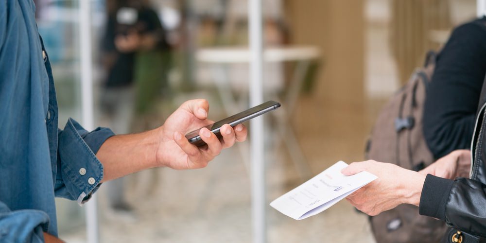 Do people use QR codes?